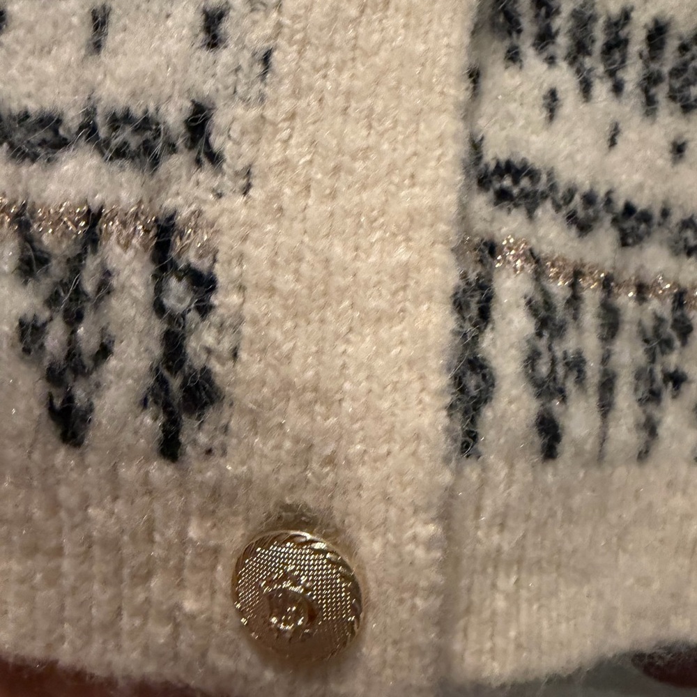 Primark Chic Black and Cream Knit Cozy Cardigan - Picture 2 of 6